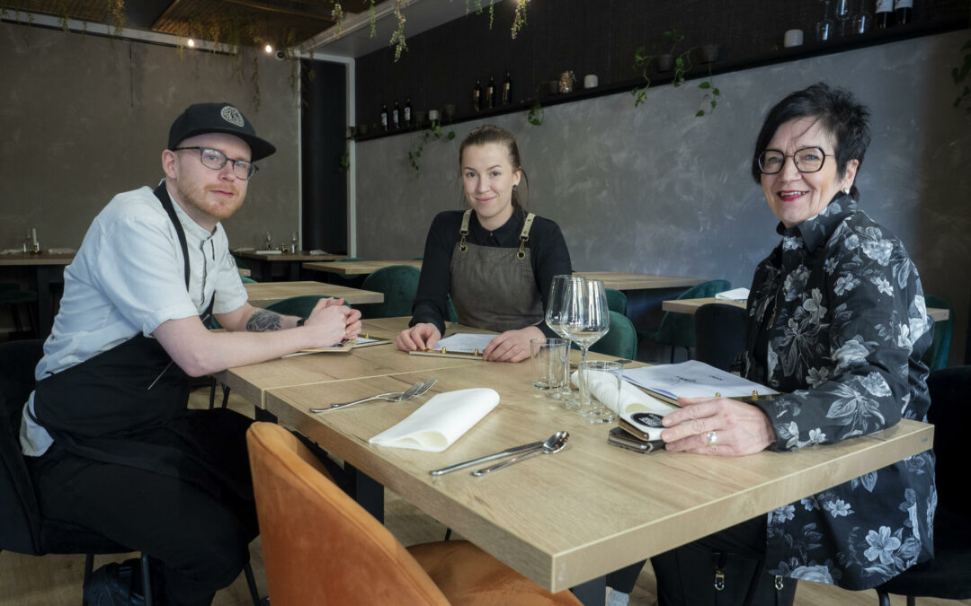 KÖÖKKI-makufestivaalissa ravintolat loihtivat elämyksiä lautasille – Arctic Design Week juhlistaa Rovaniemen rohkeaa ravintolakulttuuria
